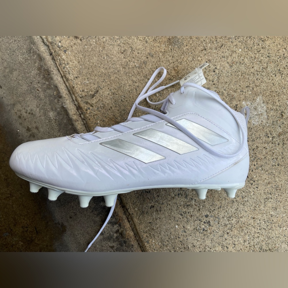 Men’s Adidas cleats - Nasty Fly 2E 20